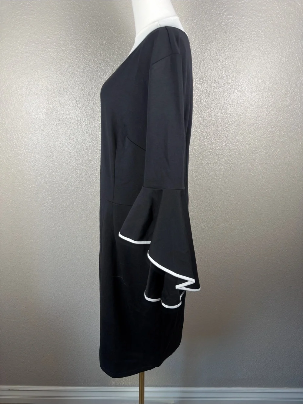 NWT VfShow Black Long- Bell Sleeve Pencil Sheath Dress White Trim, 3XL - Picture 4 of 10